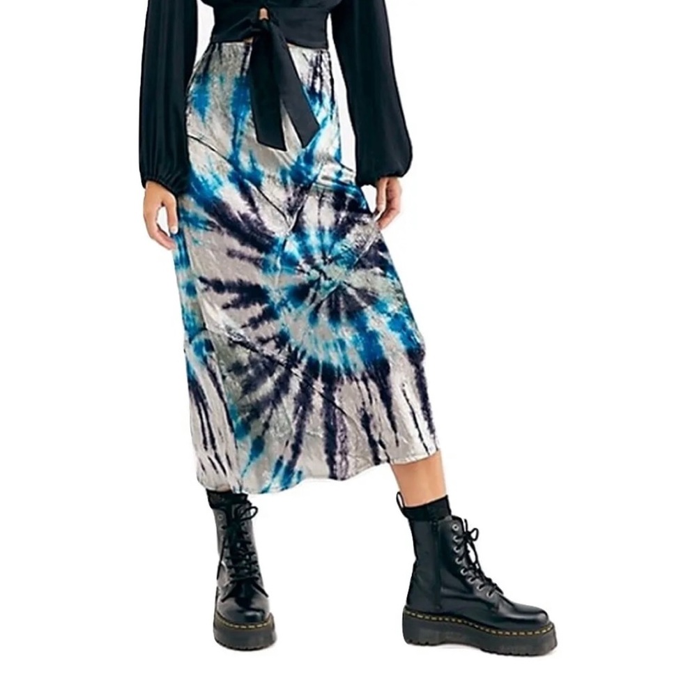 xs Free People blue tie dye velvet skirt